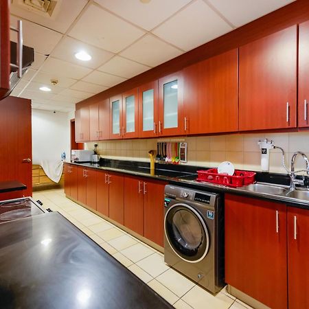 דובאי Lunar Cozy Hostel - Jbr מראה חיצוני תמונה