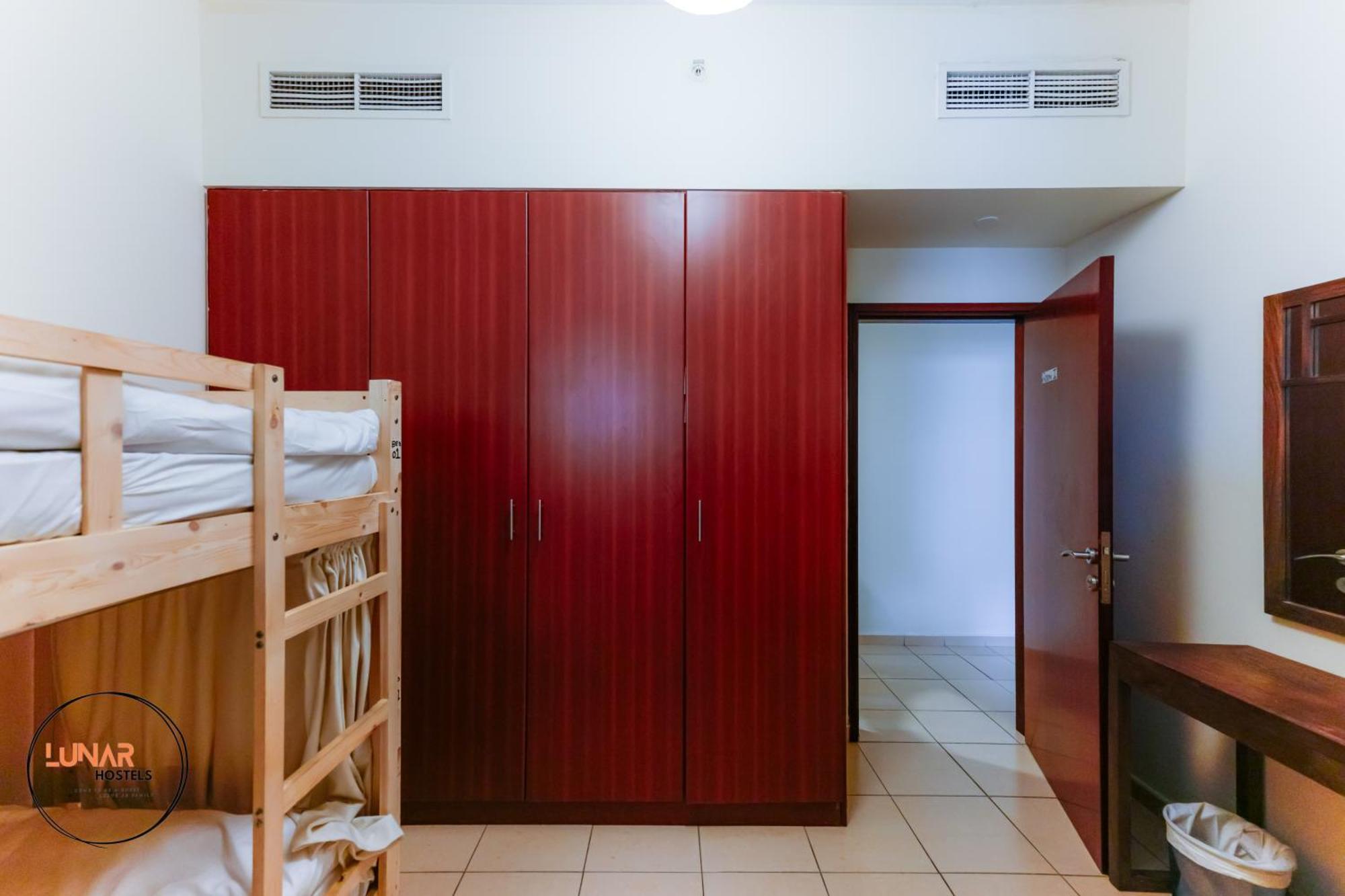 דובאי Lunar Cozy Hostel - Jbr מראה חיצוני תמונה