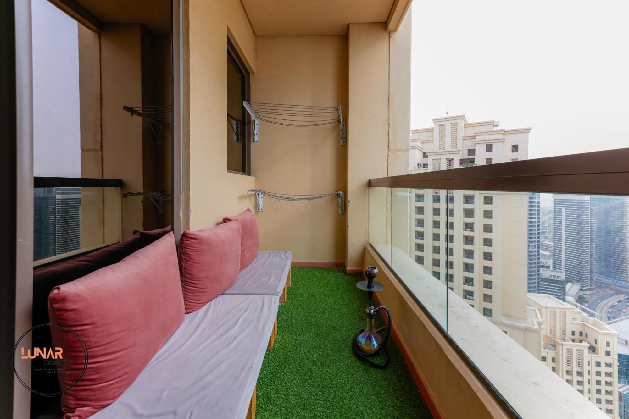 דובאי Lunar Cozy Hostel - Jbr מראה חיצוני תמונה